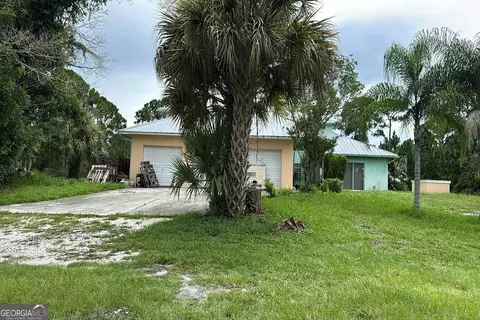 9075 64th Ave, Sebastian, FL 32958