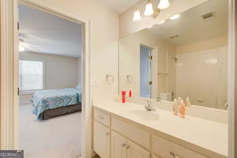 Bath - 12 Dry Pond Rd, Covington, GA 30016 photo 7 of 8