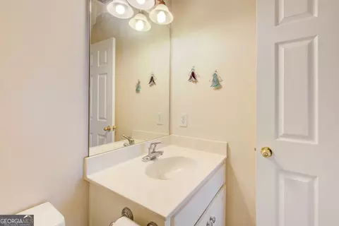 Bath - 12 Dry Pond Rd, Covington, GA 30016 photo 6 of 8