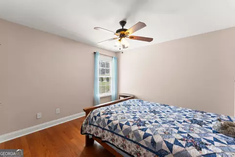 Bedroom - 286 Middle Fork Ln, Carnesville, GA 30521 photo 6 of 9