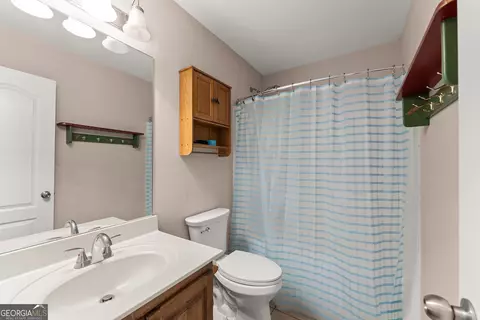 Bath - 286 Middle Fork Ln, Carnesville, GA 30521 photo 3 of 3