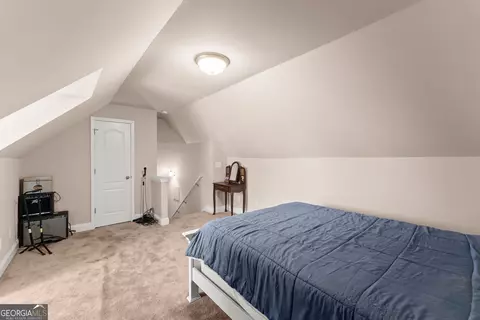 Bedroom - 286 Middle Fork Ln, Carnesville, GA 30521 photo 9 of 9