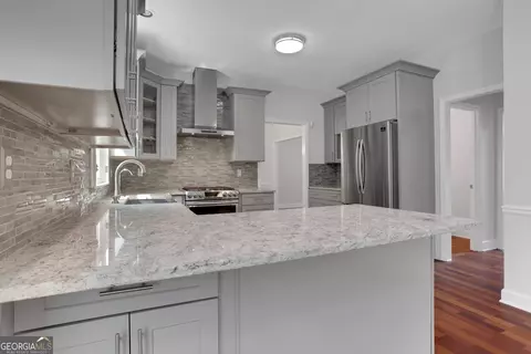Kitchen - 2395 Devon Leigh Walk, Duluth, GA 30096 photo 4 of 6