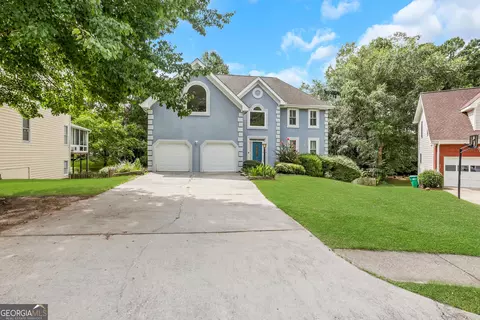 Exterior - 2395 Devon Leigh Walk, Duluth, GA 30096 photo 8 of 10