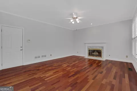 Living - 2395 Devon Leigh Walk, Duluth, GA 30096 photo 5 of 9