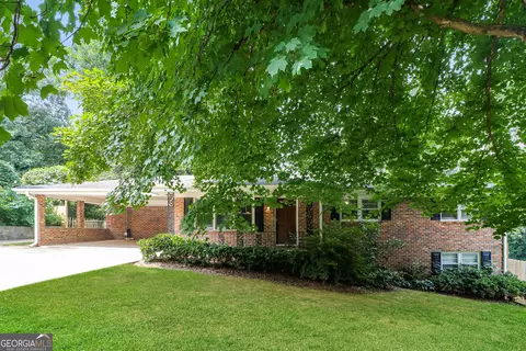 3528 Greenway Dr SW, Marietta, GA 30008
