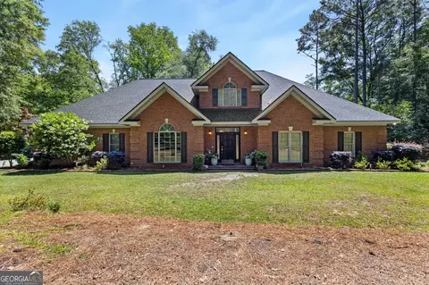 1133 Creekside Dr, Eastman, GA 31023