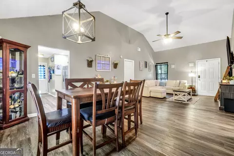 Dining - 108 Quail Trl, Jackson, GA 30233 photo 1 of 3