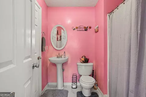 Bath - 266 Millstone Dr, Hampton, GA 30228 photo 4 of 4