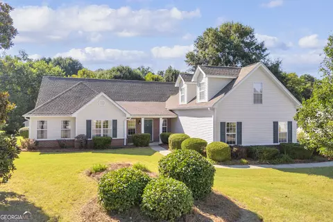 123 Berry Hill Ln, Hoschton, GA 30548
