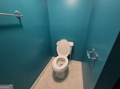 Bath - 151 Tiny Ridge Dr, Cornelia, GA 30531 photo 3 of 6