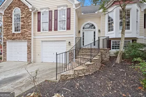 16 Valleyside Dr, Dallas, GA 30157