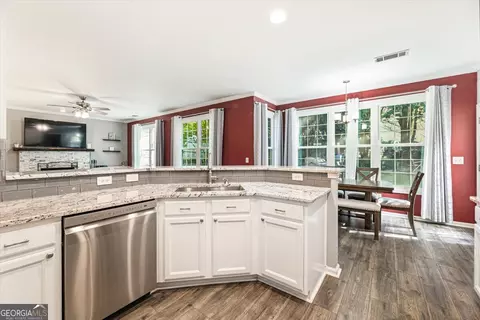 Kitchen - 3422 Blaisdell Rd, Buford, GA 30519 photo 6 of 7