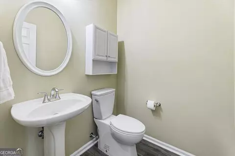 Bath - 3422 Blaisdell Rd, Buford, GA 30519 photo 2 of 8