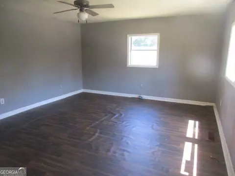 Living - 505 E Main St, Thomaston, GA 30286 photo 1 of 5