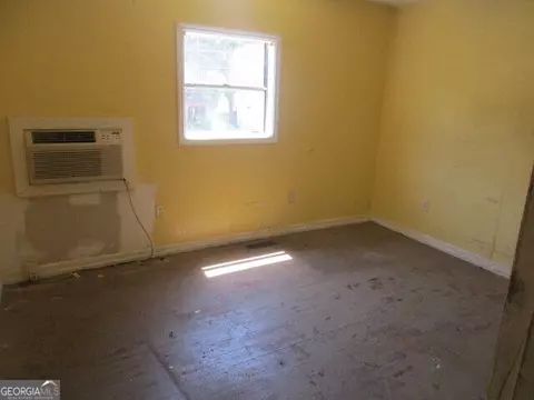 Bedroom - 505 E Main St, Thomaston, GA 30286 photo 4 of 4