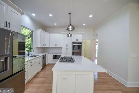 Kitchen - 1695 Windsor Cv, Milton, GA 30004 photo 3 of 5