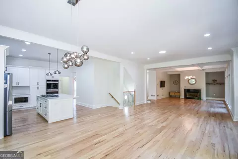Living - 1695 Windsor Cv, Milton, GA 30004 photo 4 of 16