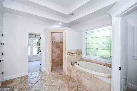 Bath - 1695 Windsor Cv, Milton, GA 30004 photo 2 of 4