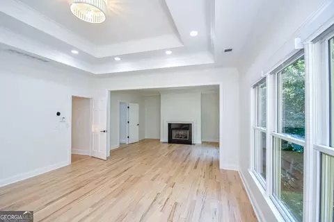 Living - 1695 Windsor Cv, Milton, GA 30004 photo 9 of 16