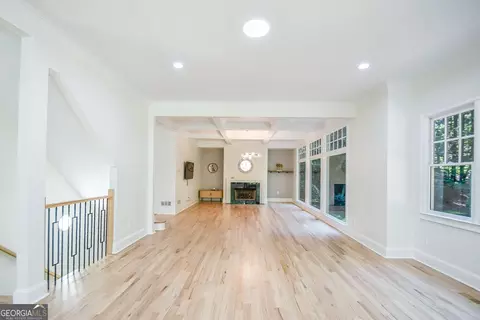 Living - 1695 Windsor Cv, Milton, GA 30004 photo 2 of 16
