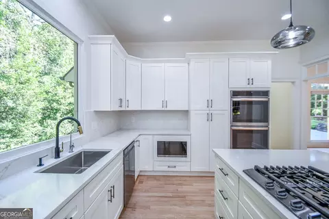 Kitchen - 1695 Windsor Cv, Milton, GA 30004 photo 4 of 5