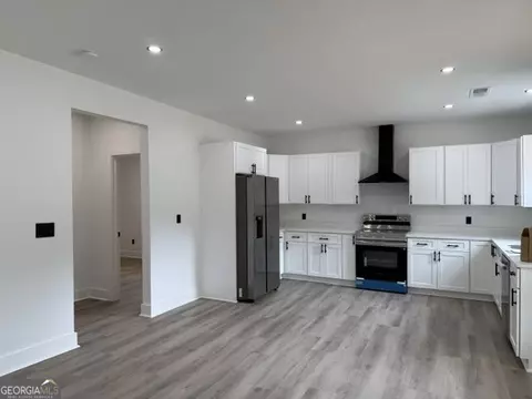 Kitchen - 69 Easy St, Toccoa, GA 30577 photo 3 of 3