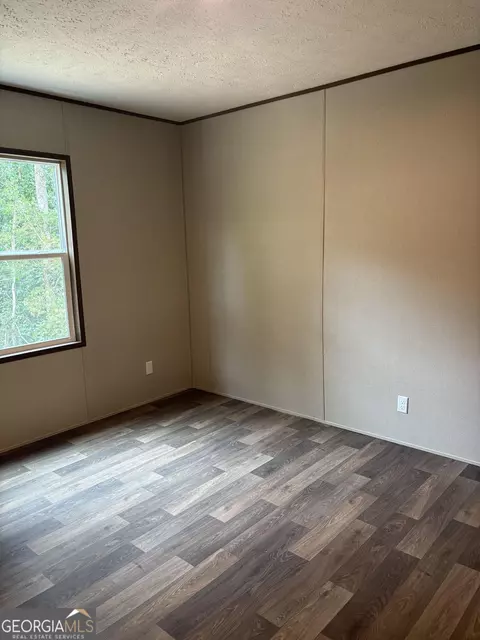 Bedroom - 137 Mill Run Dr, Comer, GA 30629 photo 1 of 2