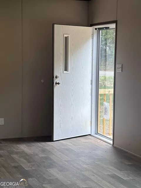Entry Way - 137 Mill Run Dr, Comer, GA 30629 photo 1 of 2