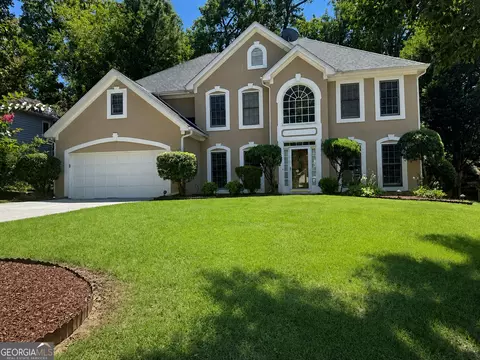 243 Harbor Pointe Dr, Stone Mountain, GA 30087