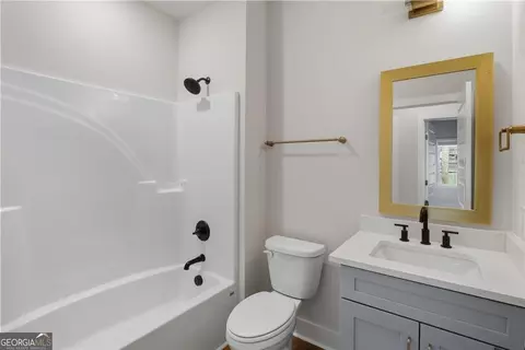 Bath - 406 S Ash St, Springfield, GA 31329 photo 1 of 3