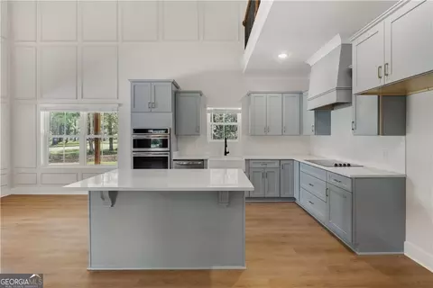 Kitchen - 406 S Ash St, Springfield, GA 31329 photo 2 of 4