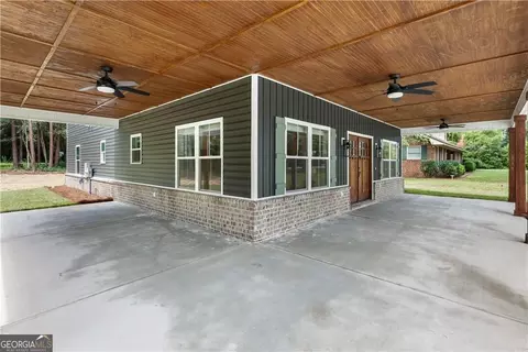 Exterior - 406 S Ash St, Springfield, GA 31329 photo 4 of 7