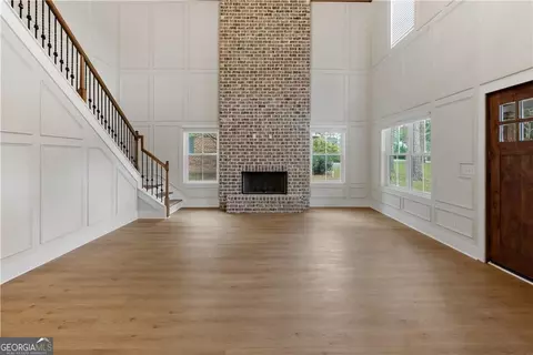 Living - 406 S Ash St, Springfield, GA 31329 photo 1 of 5