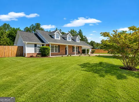 179 Parish Loop NE, Hinesville, GA 31313