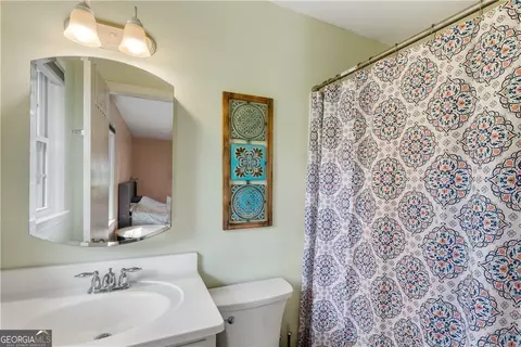 Bath - 205 W 4th St, Springfield, GA 31329 photo 1 of 1