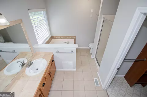 Bath - 20 River Oak Ct, Temple, GA 30179 photo 5 of 10