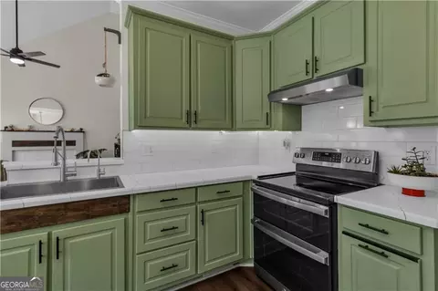 Kitchen - 3635 Chartwell Dr, Suwanee, GA 30024 photo 3 of 4