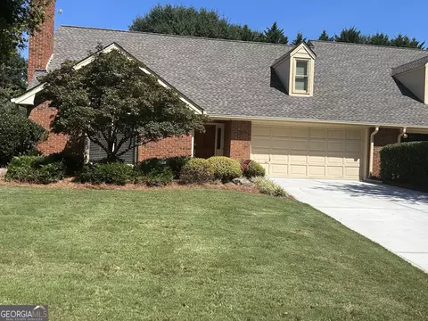 640 Brickleberry Ct, Roswell, GA 30075