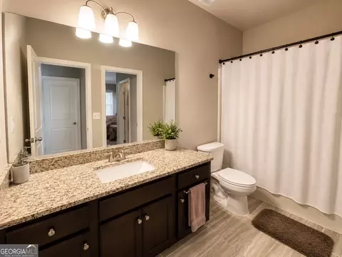 Bath - 3196 Dolostone Way, Dacula, GA 30019 photo 3 of 4