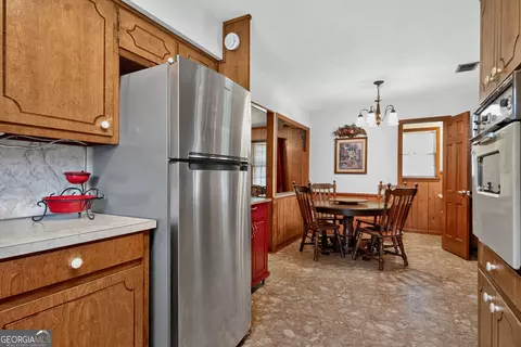 Kitchen - 106 Iris Dr, Lagrange, GA 30241 photo 5 of 5