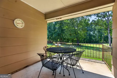 Exterior - 106 Iris Dr, Lagrange, GA 30241 photo 5 of 8