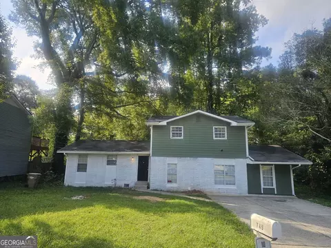 745 S Carter Dr, Jonesboro, GA 30236