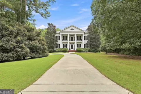 1305 Layor Ct, Peachtree City, GA 30269