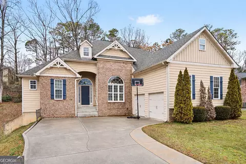 4597 Alpine Dr SW, Lilburn, GA 30047