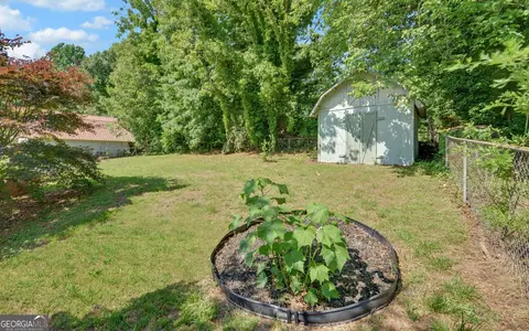 Exterior - 102 Cherry St, Toccoa, GA 30577 photo 10 of 13