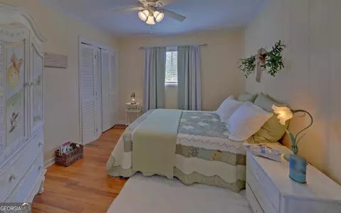 Bedroom - 102 Cherry St, Toccoa, GA 30577 photo 1 of 3