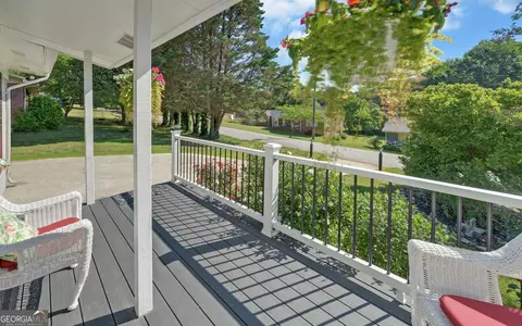 Exterior - 102 Cherry St, Toccoa, GA 30577 photo 3 of 13