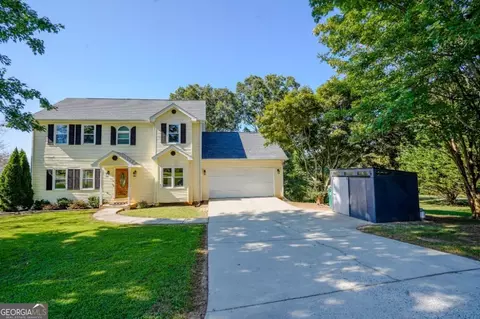 245 Foothills Dr, Murrayville, GA 30564