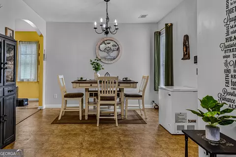Dining - 230 River Meadow Dr, Lagrange, GA 30241 photo 1 of 4